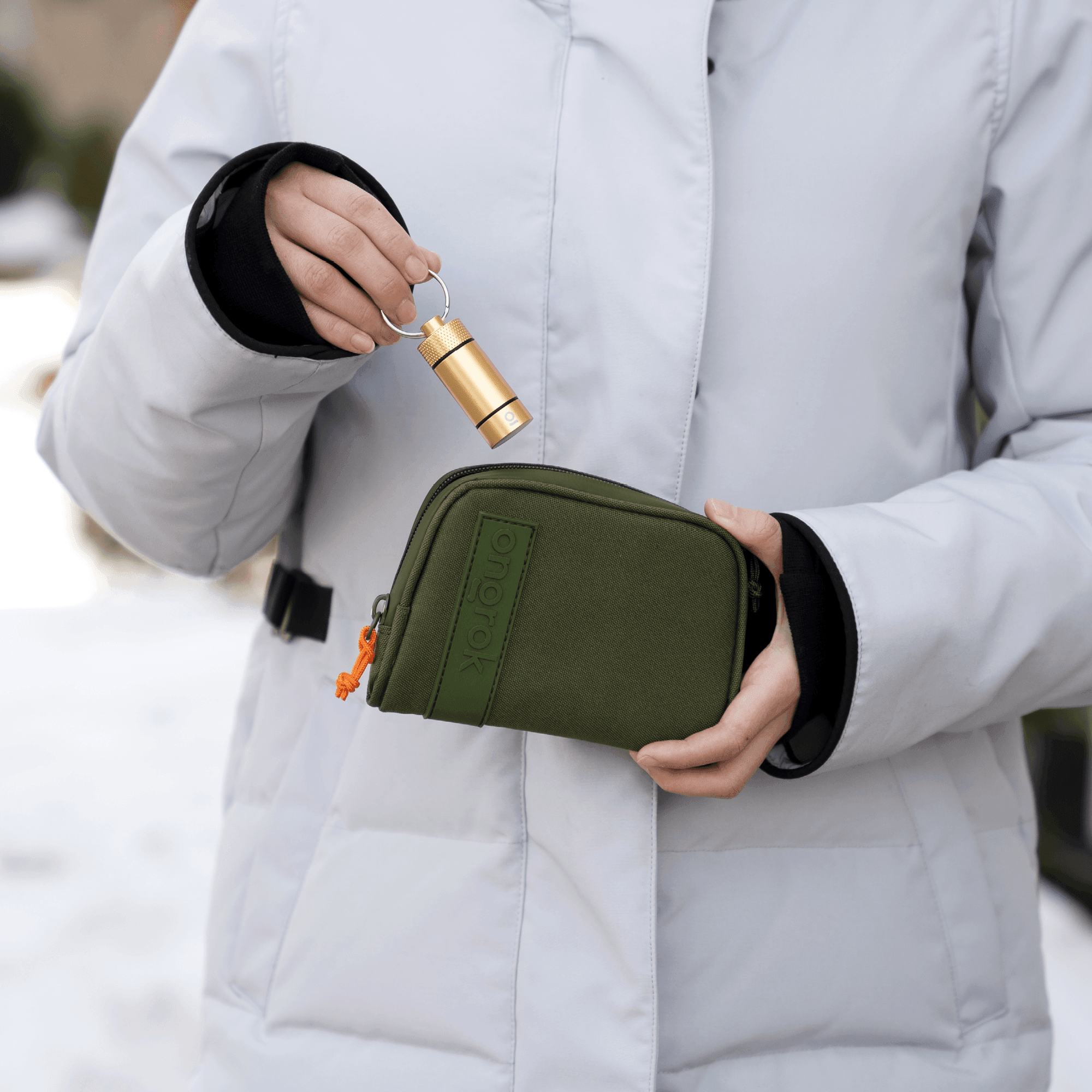 Ongrok Carbon-lined Wallets with Combination Lock V 2.0 | 3" Sizes (Small, Medium, Large) - SmokeWeed.com