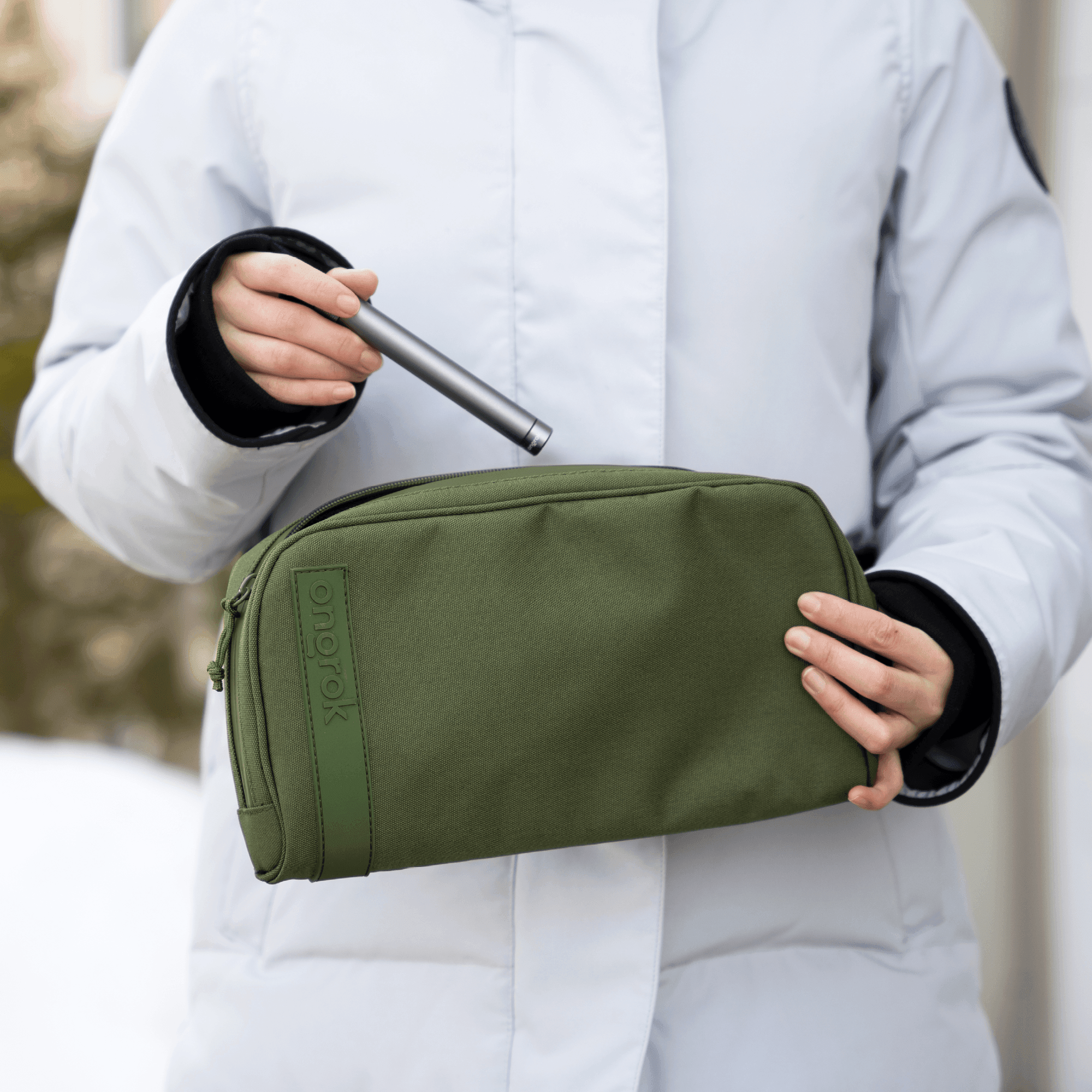Ongrok Carbon-lined Wallets with Combination Lock V 2.0 | 3" Sizes (Small, Medium, Large) - SmokeWeed.com